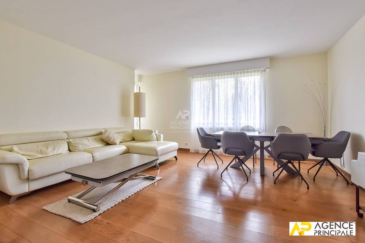 Appartement à MAISONS-LAFFITTE