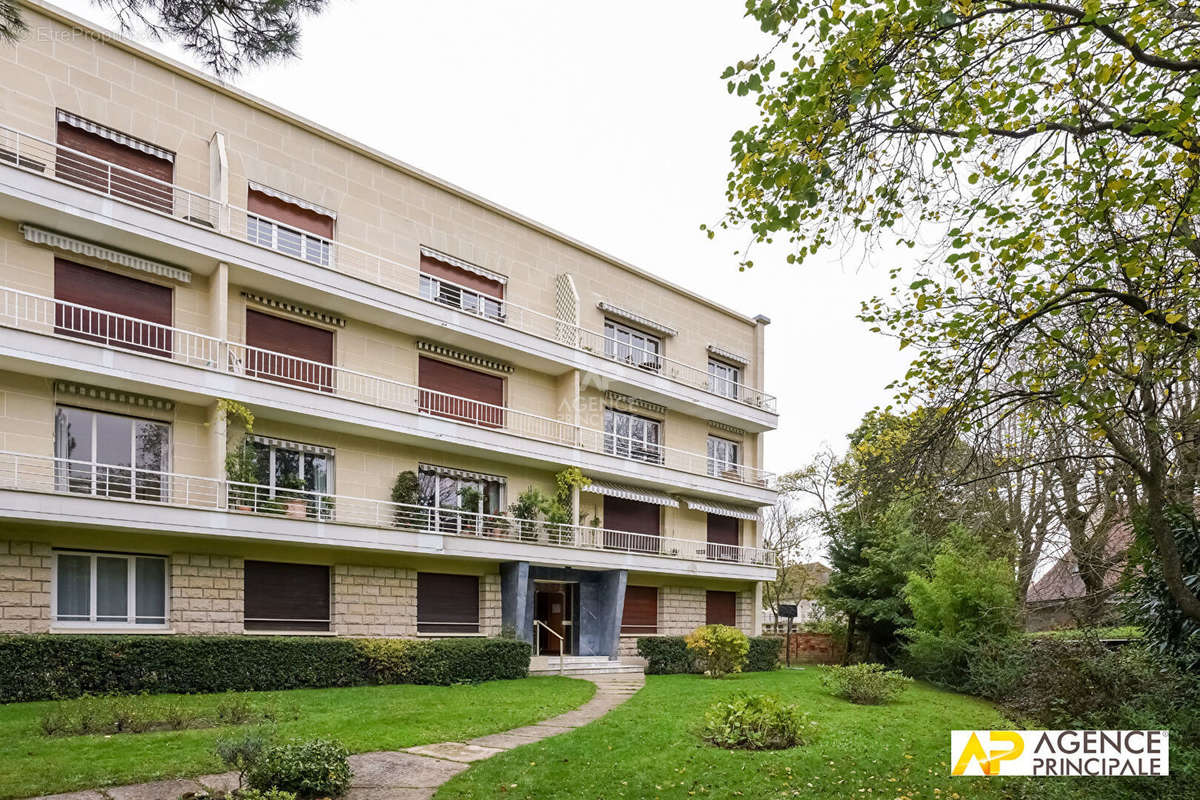 Appartement à MAISONS-LAFFITTE