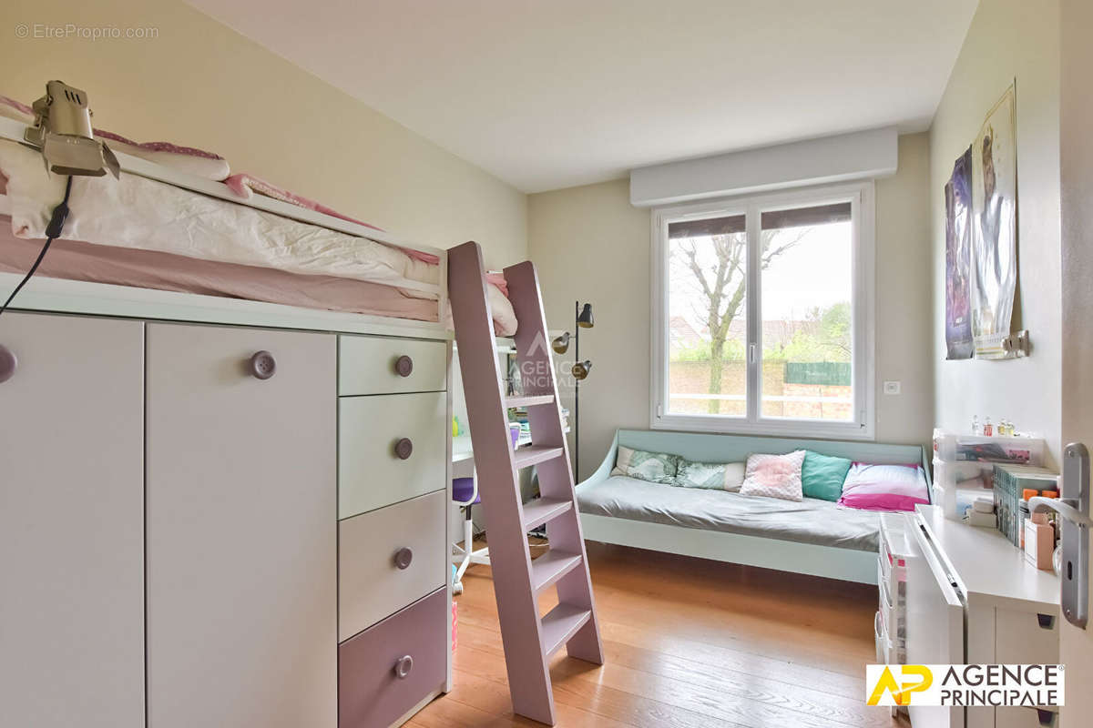 Appartement à MAISONS-LAFFITTE