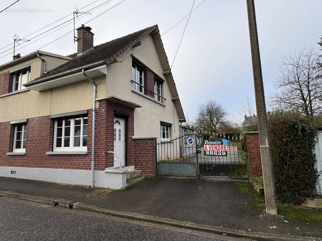 Maison à BEAUCAMPS-LE-VIEUX