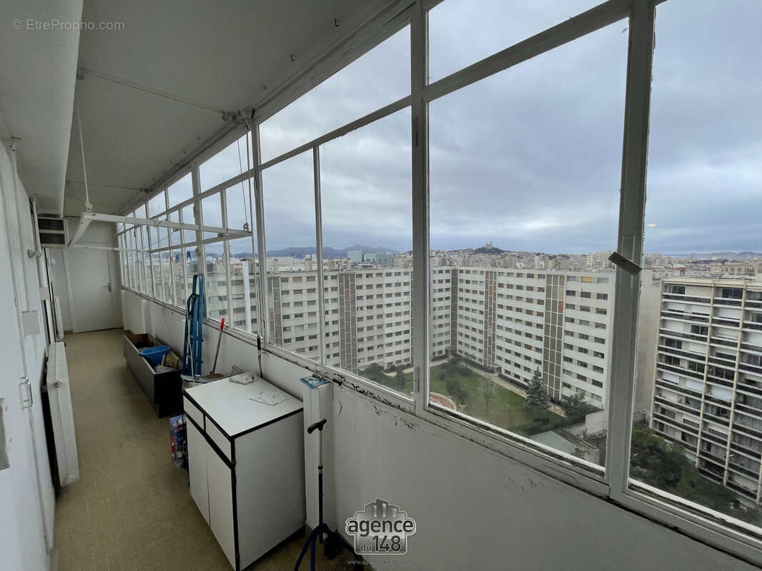 Appartement à MARSEILLE-1E