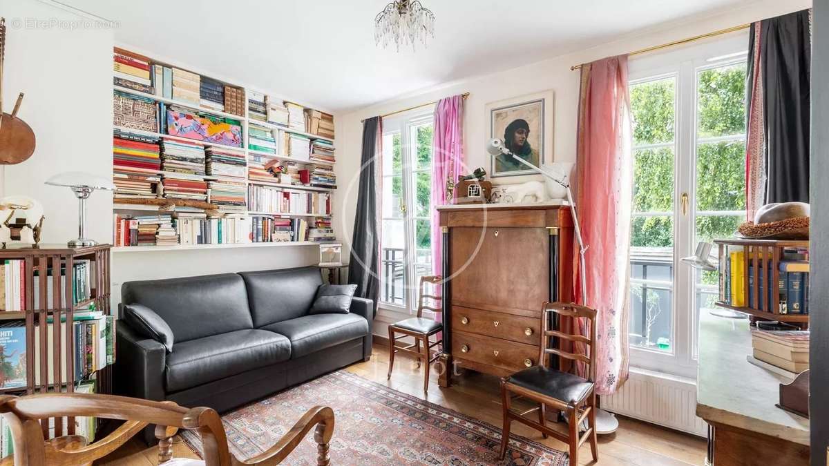 Maison à PARIS-18E