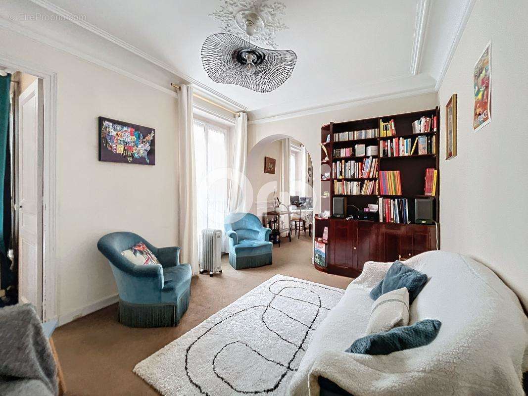 Appartement à PARIS-15E