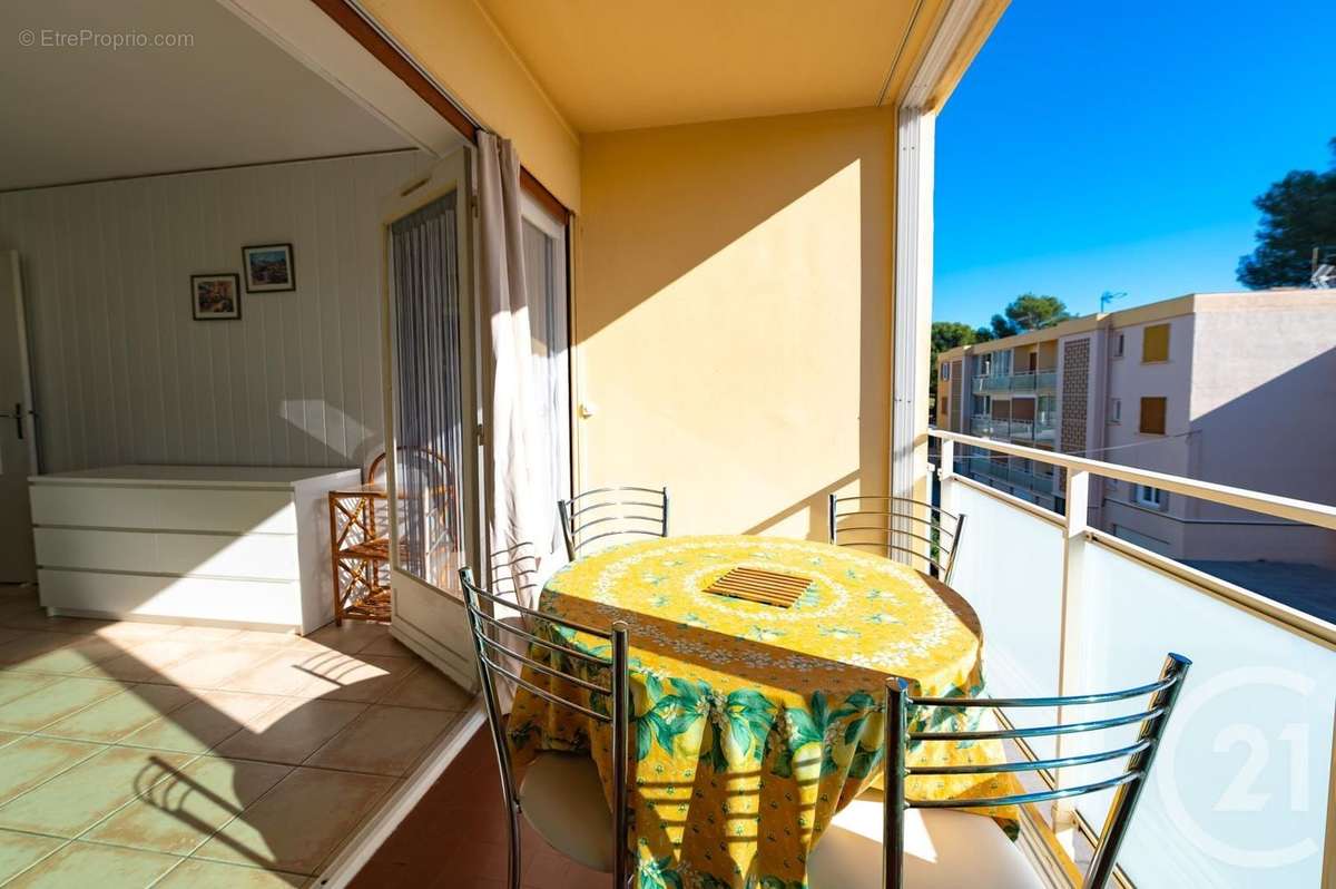 Appartement à BORMES-LES-MIMOSAS