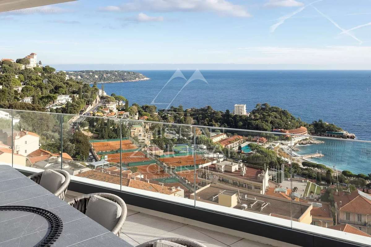 Appartement à ROQUEBRUNE-CAP-MARTIN