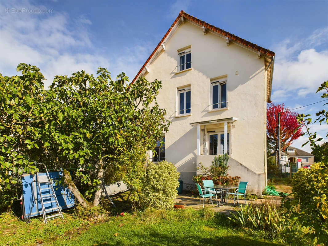 Maison à COSNE-COURS-SUR-LOIRE