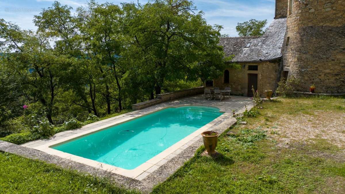 Maison à MARCILLAC-VALLON