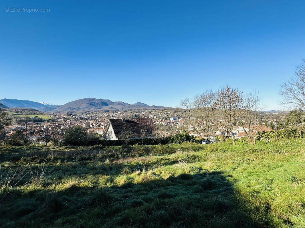 Terrain à SAINT-GIRONS