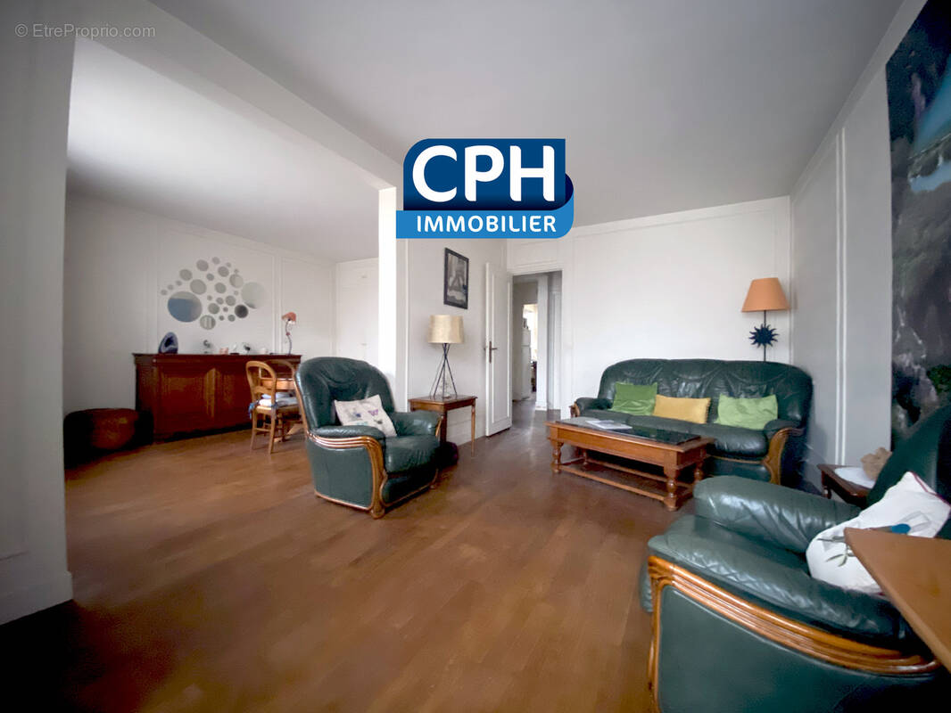 Appartement à MONTROUGE