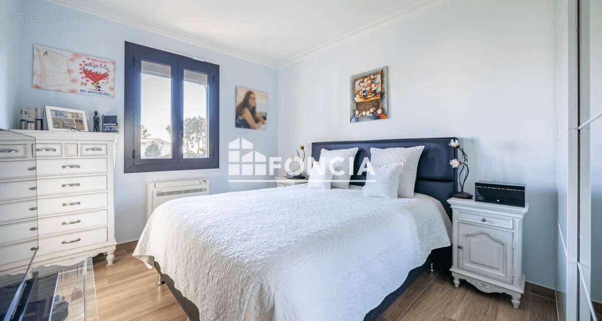 Appartement à VILLENEUVE-LOUBET