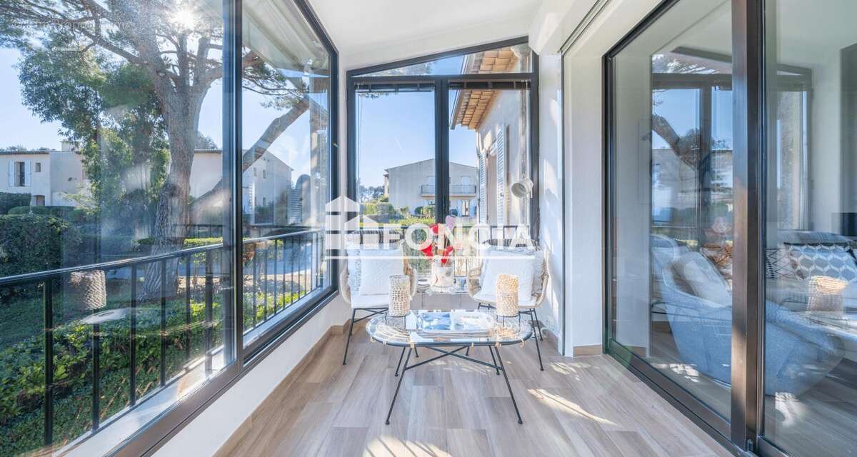 Appartement à VILLENEUVE-LOUBET