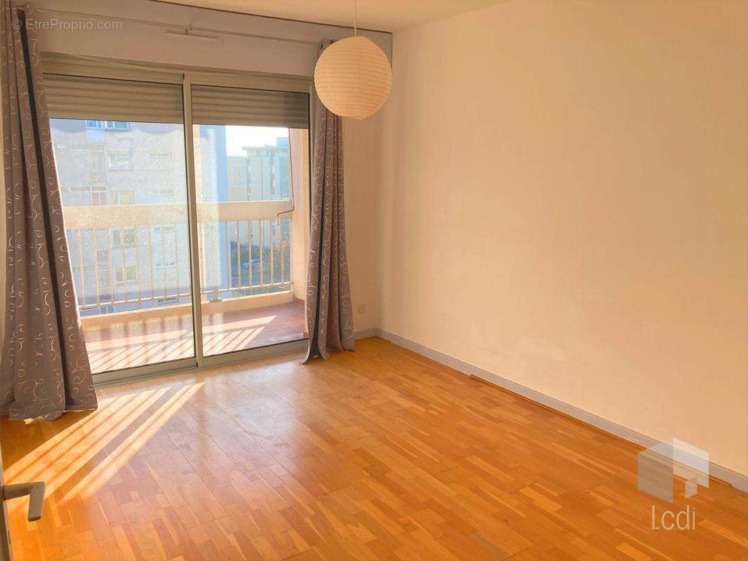 Appartement à MONTELIMAR