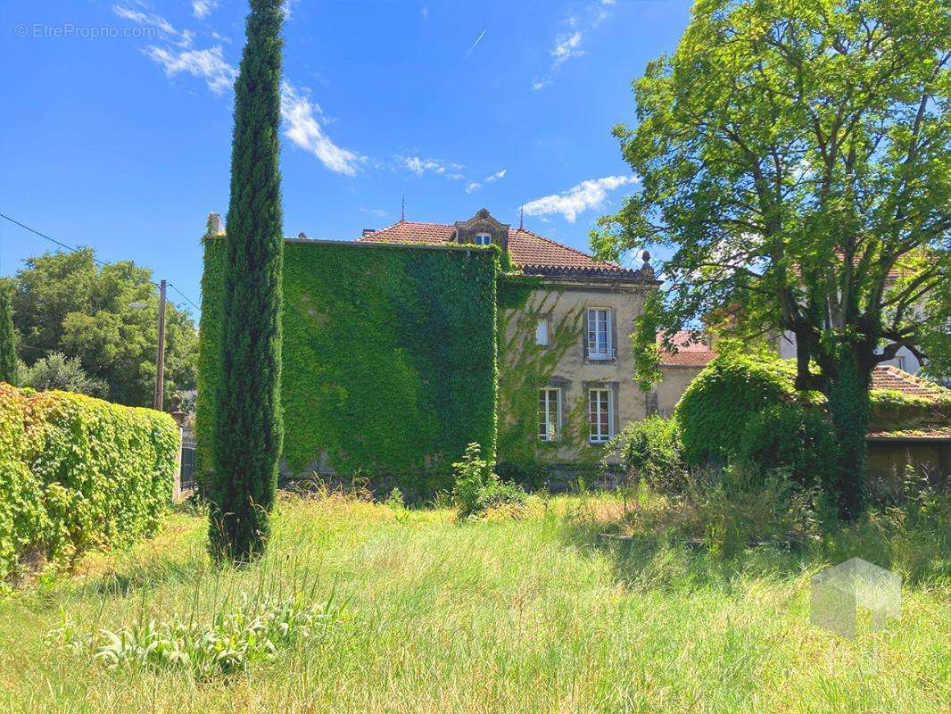 Maison à MONTELIMAR