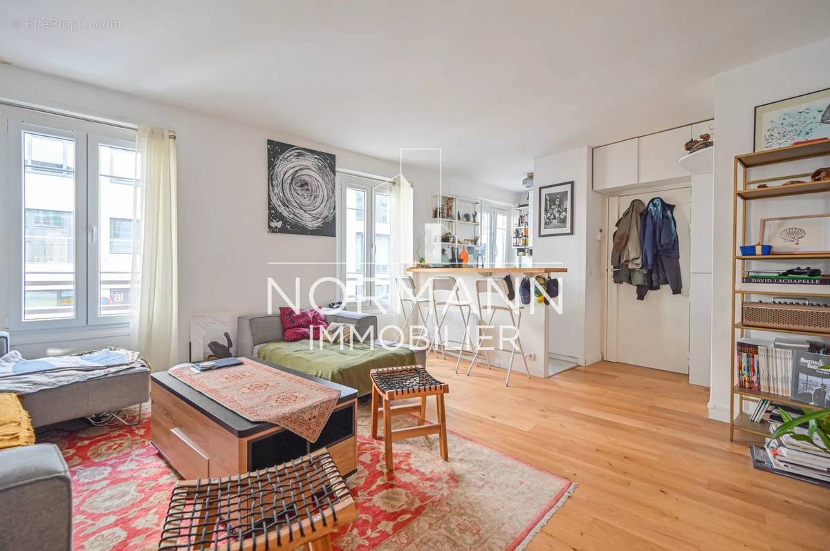 Appartement à NEUILLY-SUR-SEINE