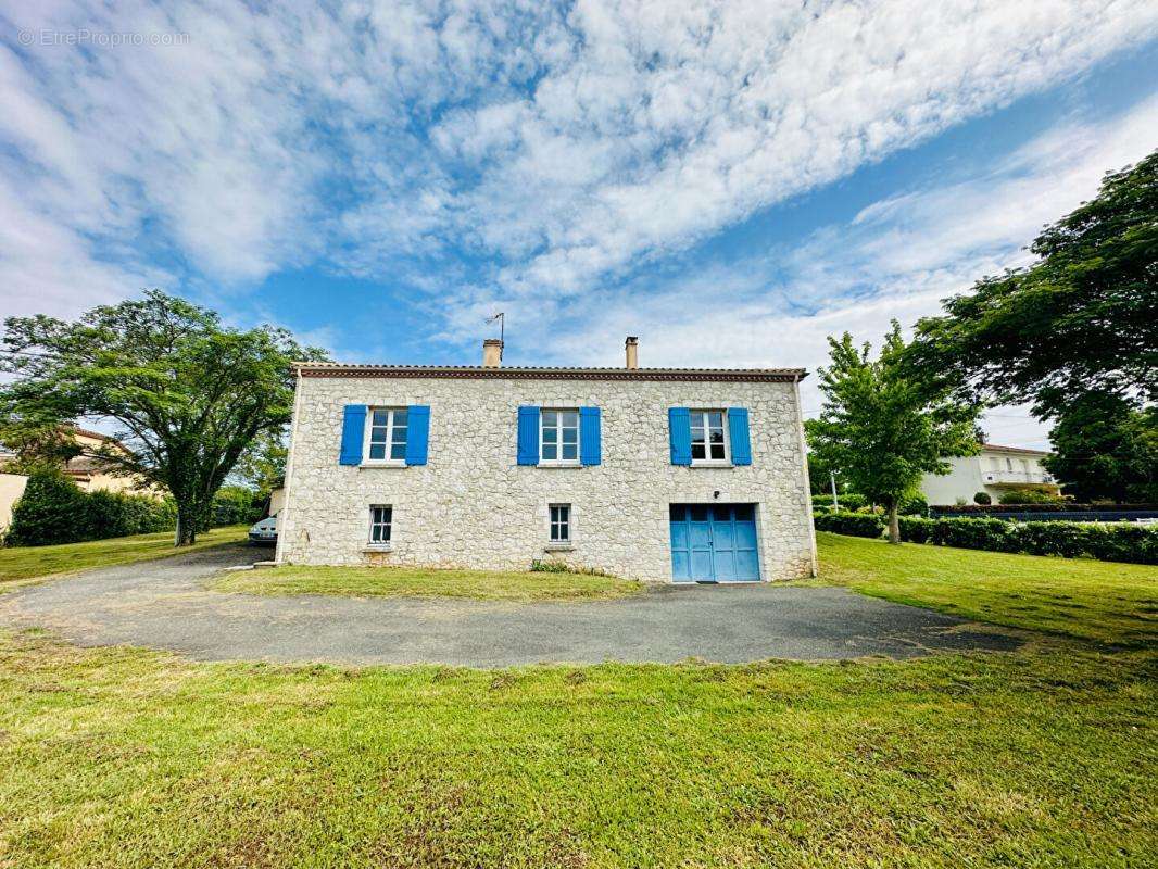 Maison à SAINT-SYLVESTRE-SUR-LOT