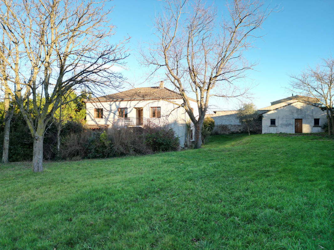 Maison à SAINT-CYR