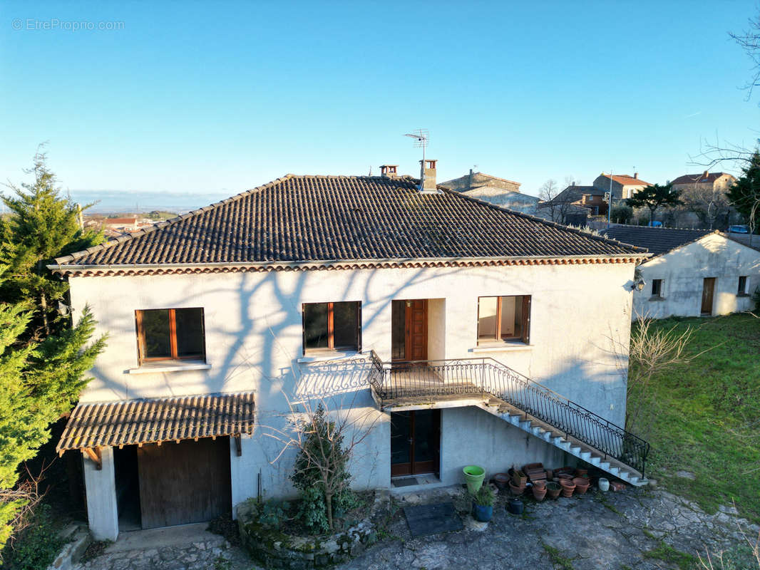 Maison à SAINT-CYR