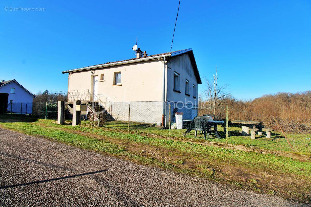 Maison à RONCHAMP