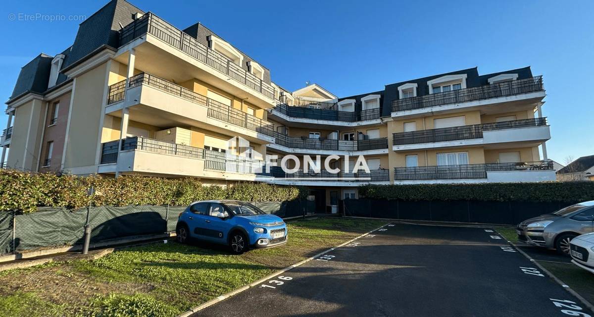 Parking à VIGNEUX-SUR-SEINE