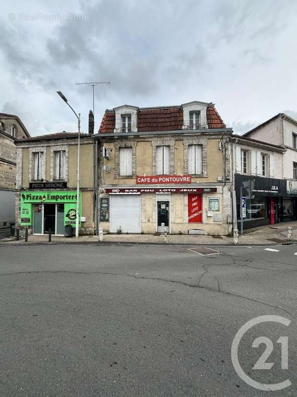 Maison à GOND-PONTOUVRE