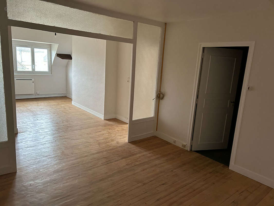 Appartement à FALAISE