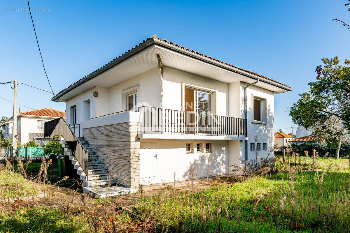 Maison à MERIGNAC