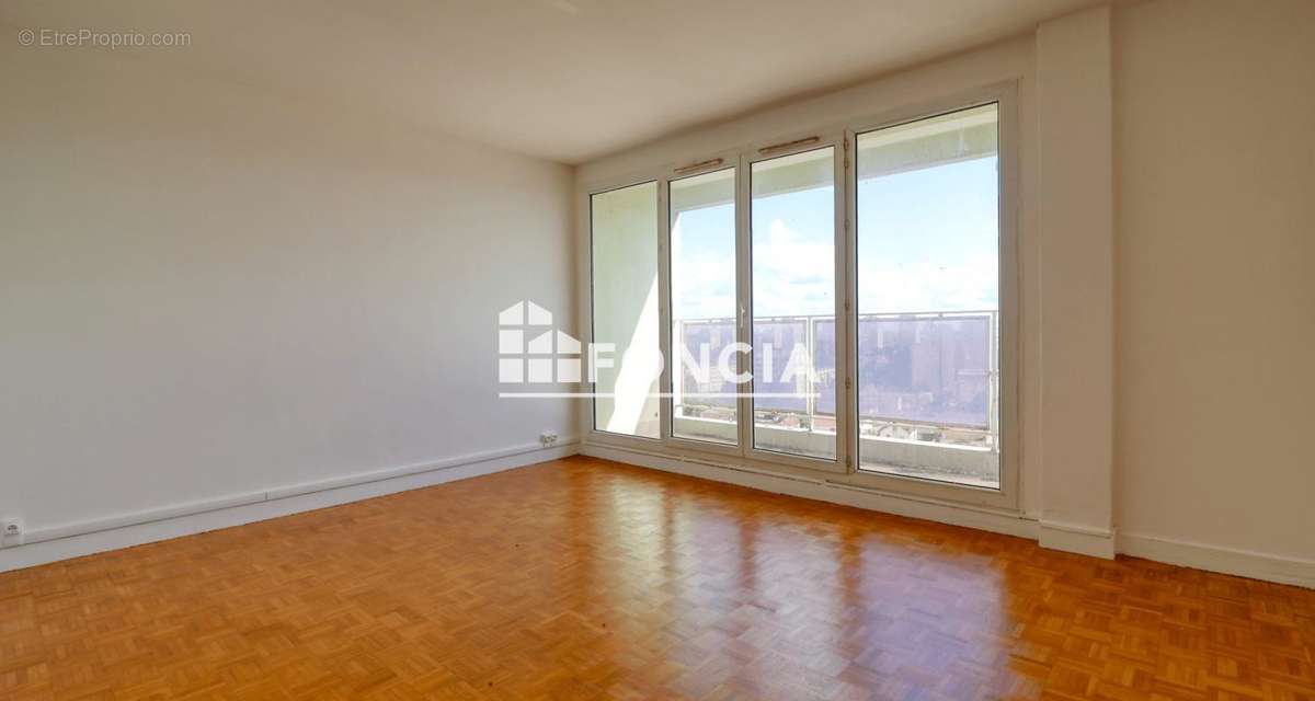 Appartement à VILLEJUIF