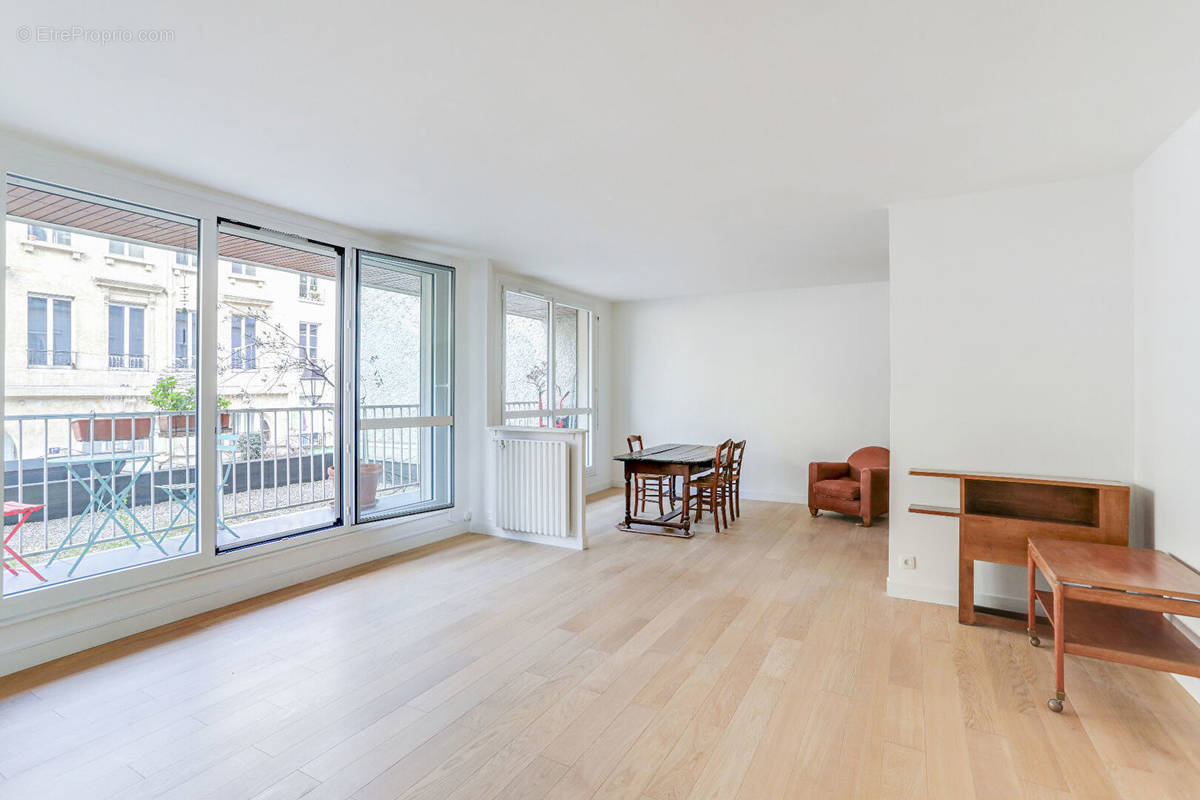 Appartement à PARIS-12E