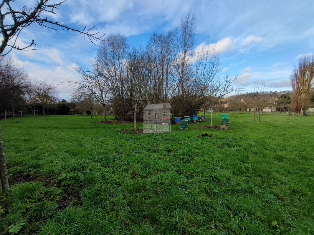 Terrain à BEAUMONT-LE-ROGER