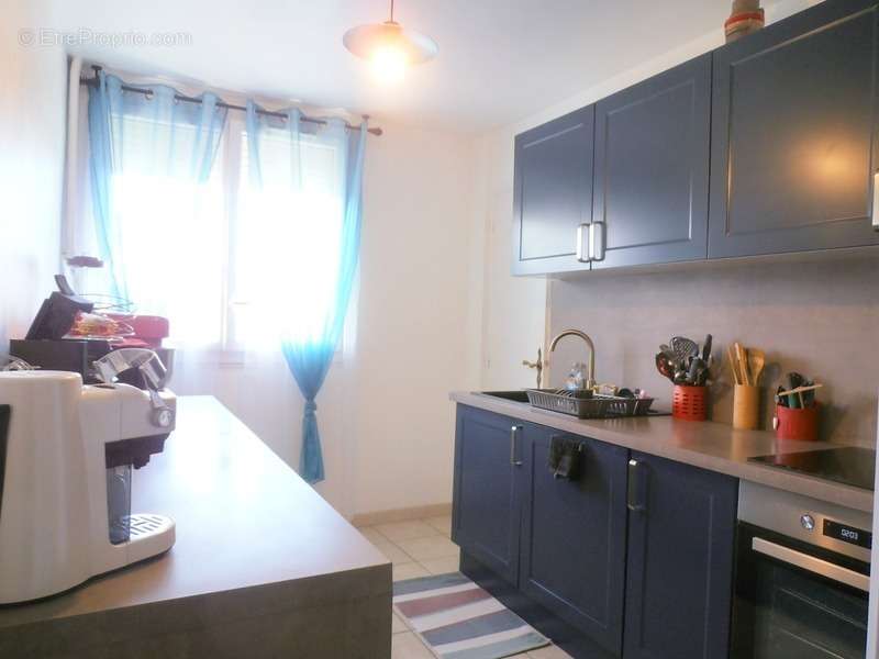 Appartement à MARSEILLE-11E