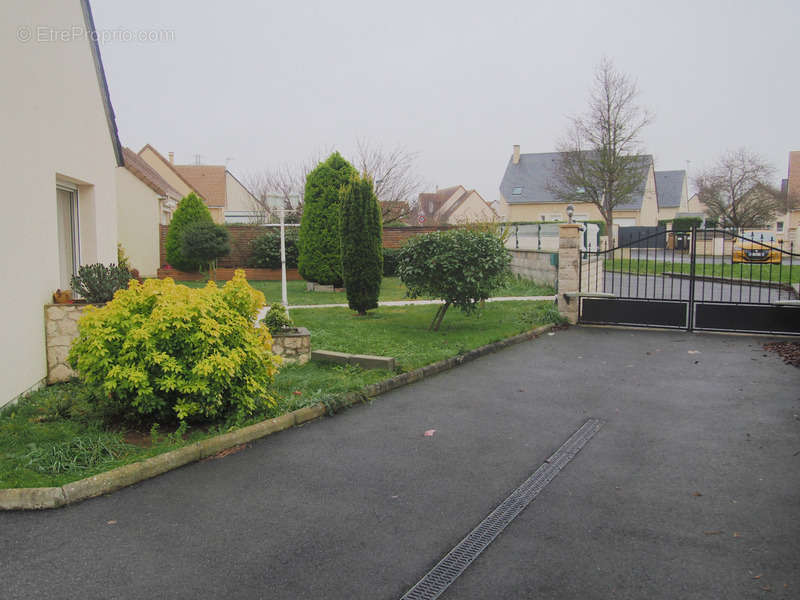 Maison à FRENOUVILLE