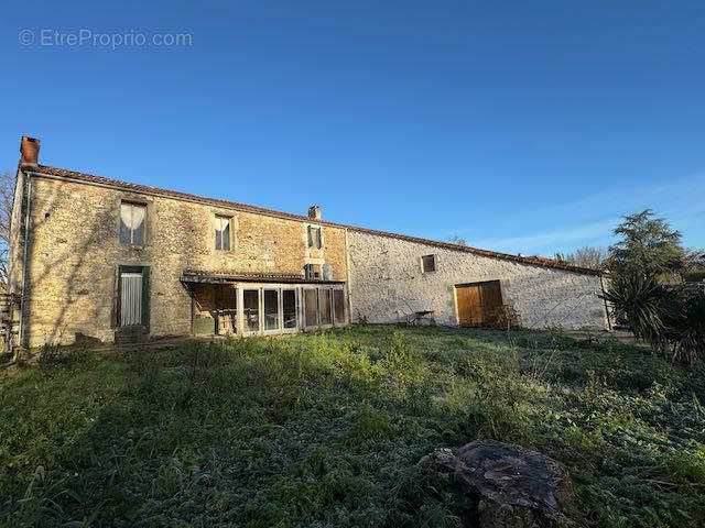 Maison à SAINT-MARTIN-LARS-EN-SAINTE-HERMINE