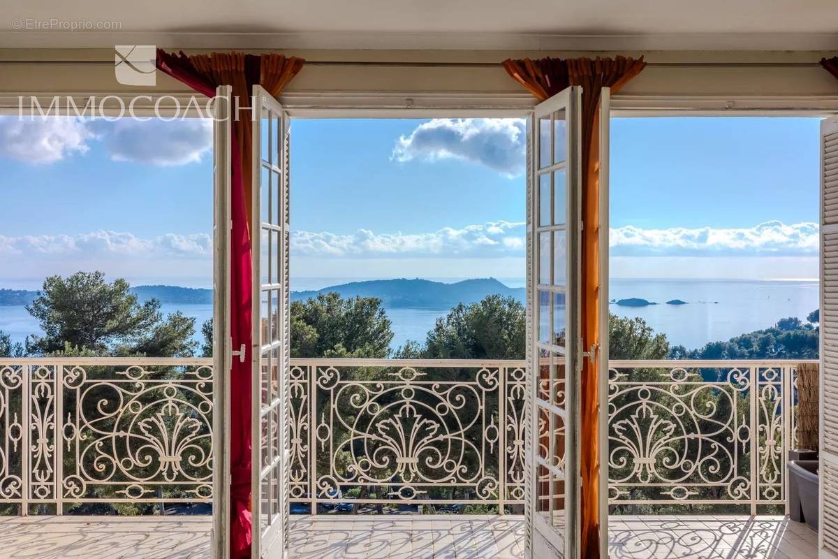 Appartement à HYERES