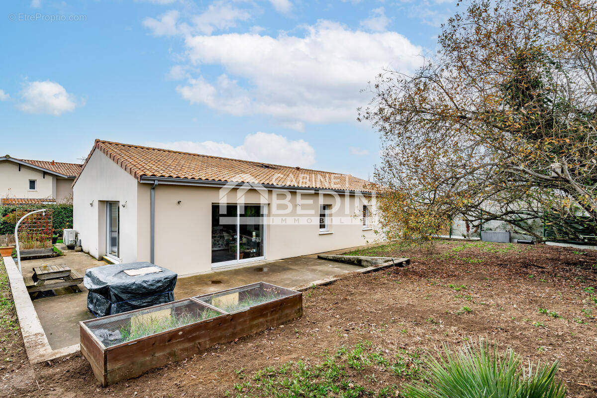 Maison à SAINT-ANDRE-DE-CUBZAC