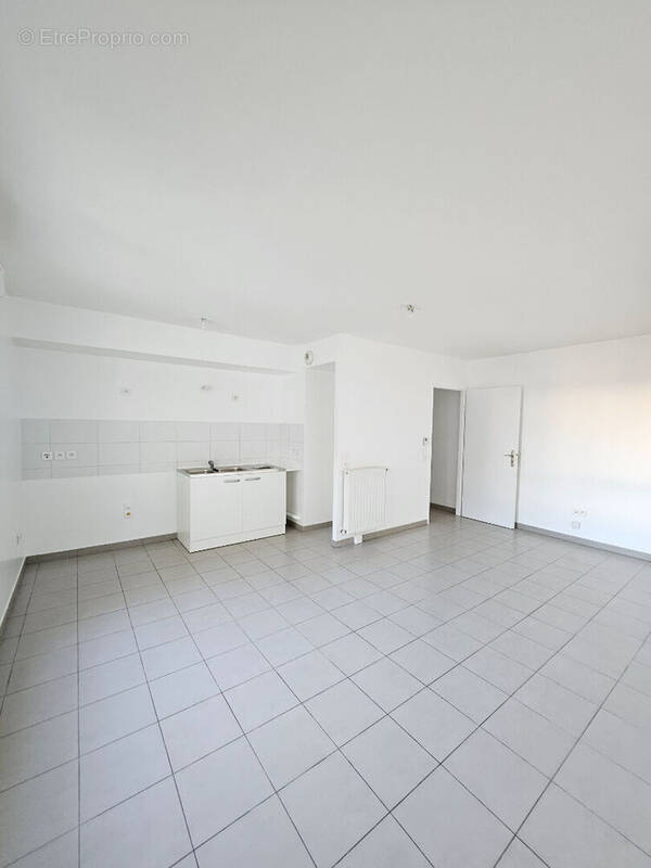 Appartement à AUBERVILLIERS