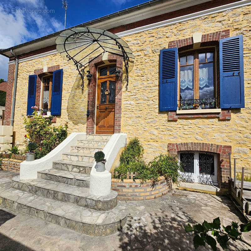 Maison à SAINT-CLAIR-SUR-EPTE