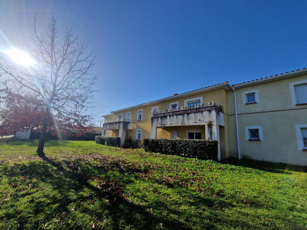 Appartement à FONSORBES