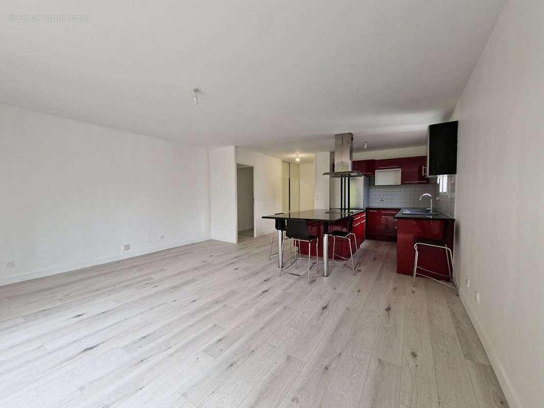 Appartement à MONTIGNY-LE-BRETONNEUX