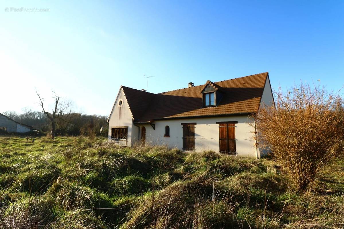 Maison à CUFFY