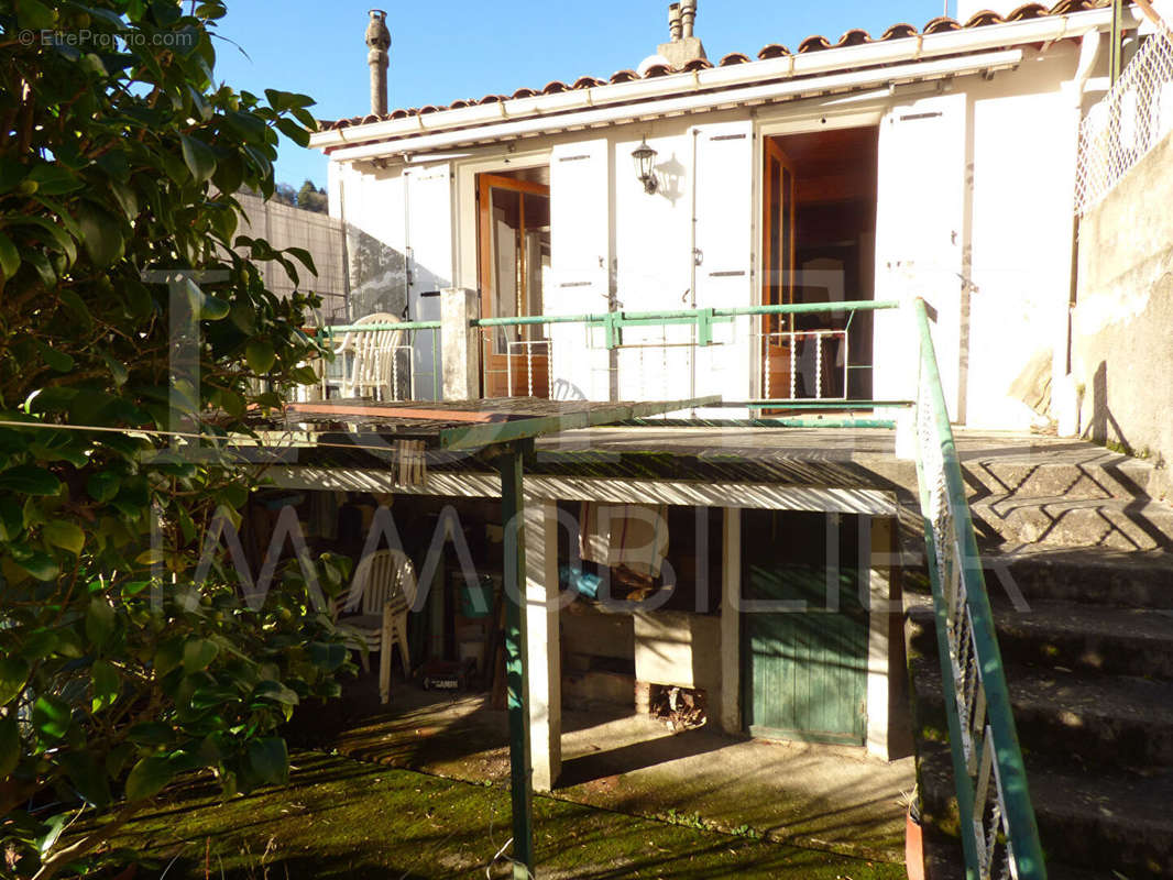 Maison à AUSSILLON