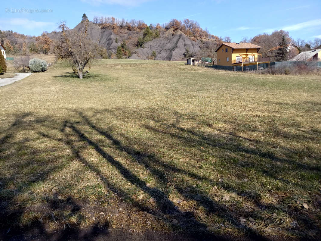 Terrain à SIGOYER