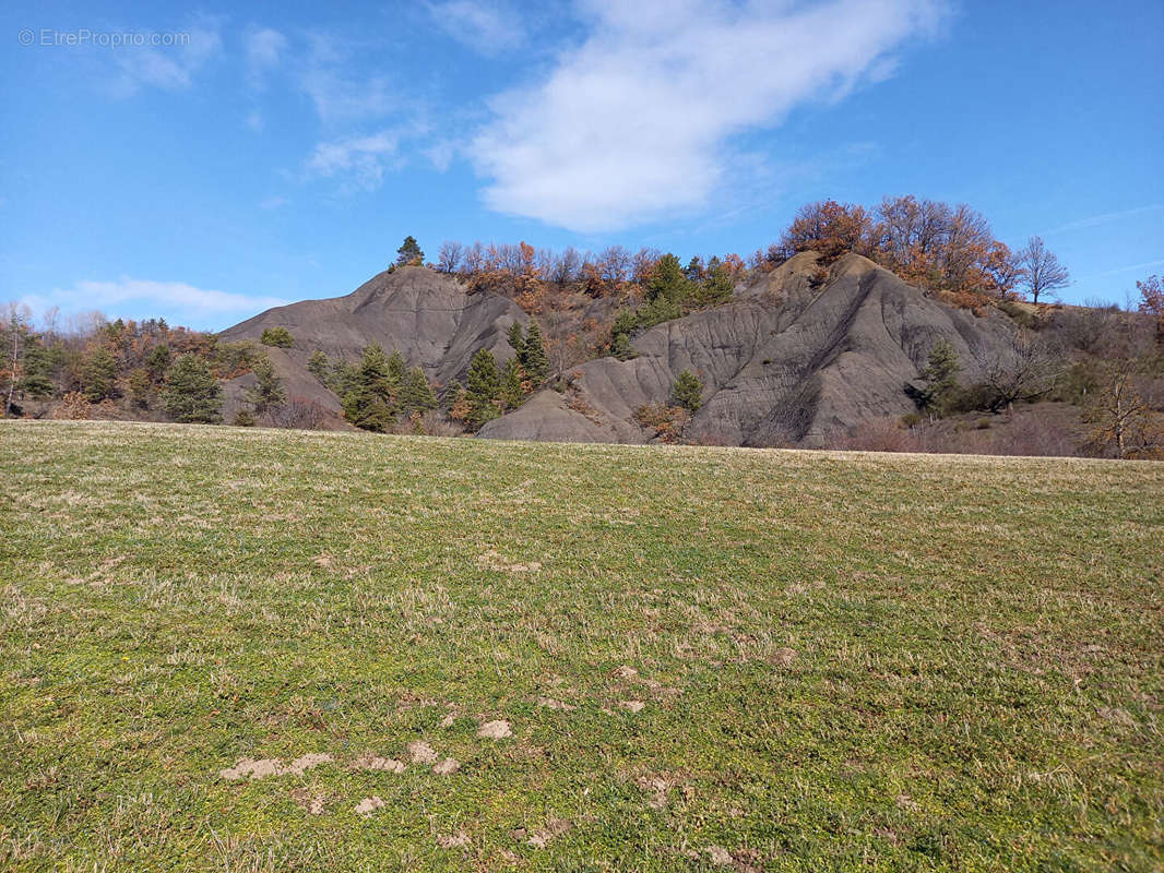 Terrain à SIGOYER