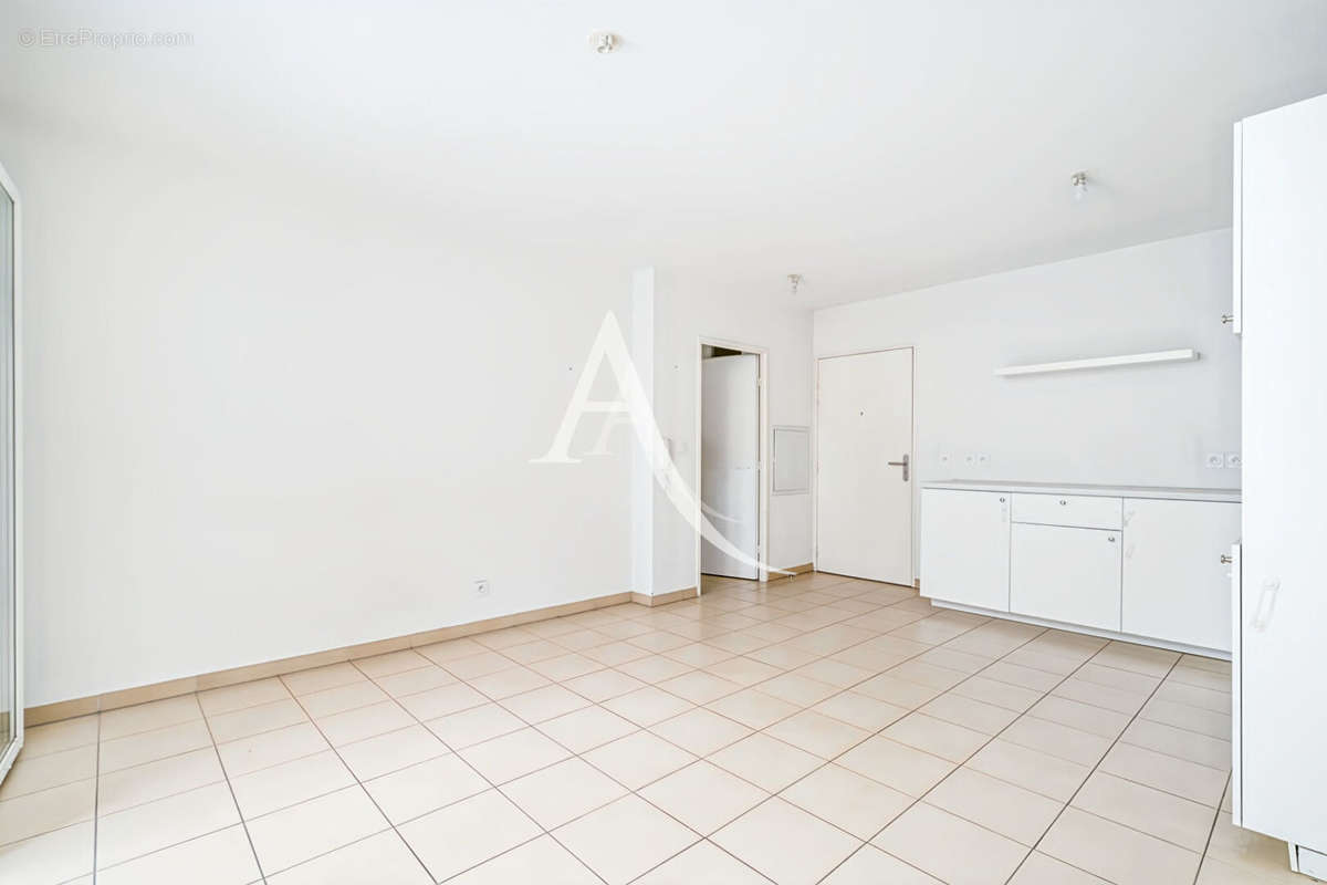 Appartement à MARSEILLE-3E