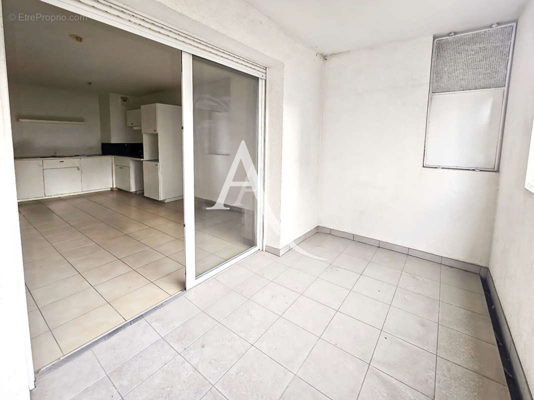 Appartement à MARSEILLE-3E