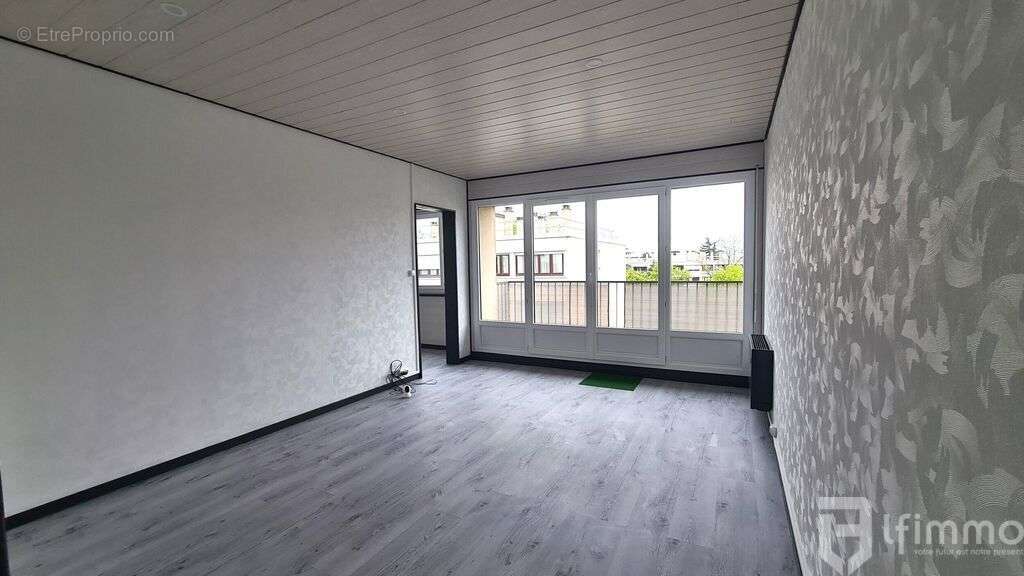 Appartement à CHENNEVIERES-SUR-MARNE