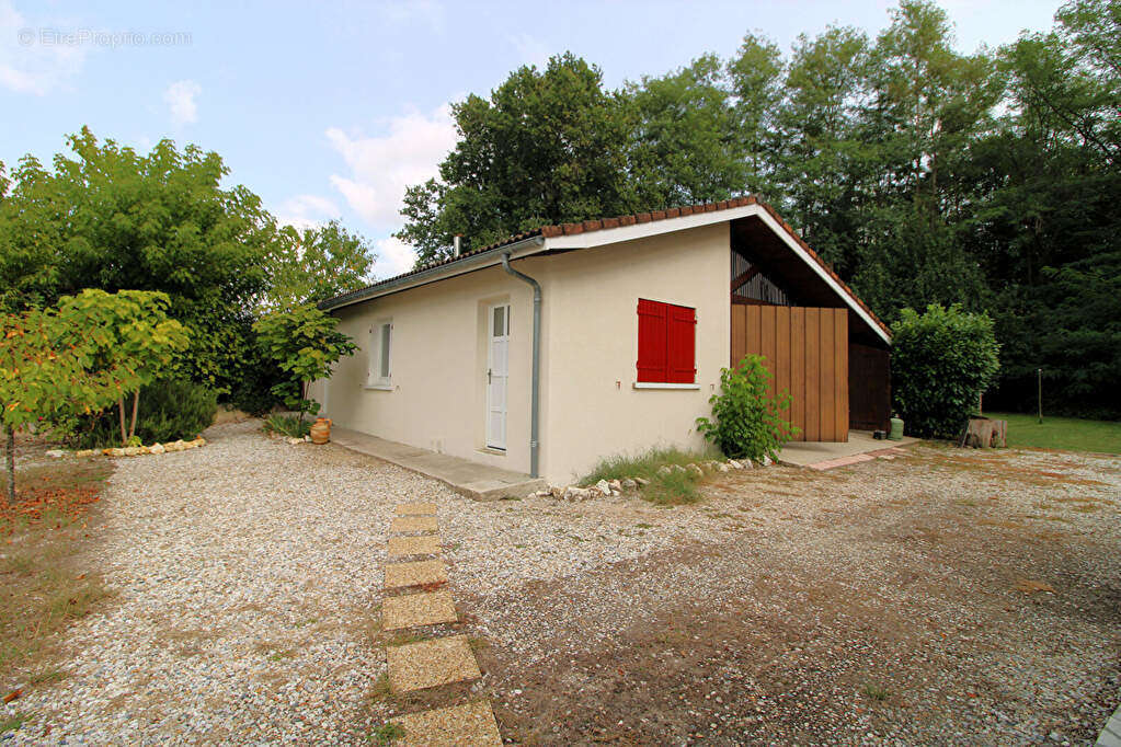 Maison à AVENSAN