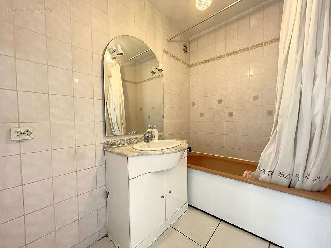 Appartement à LYON-8E