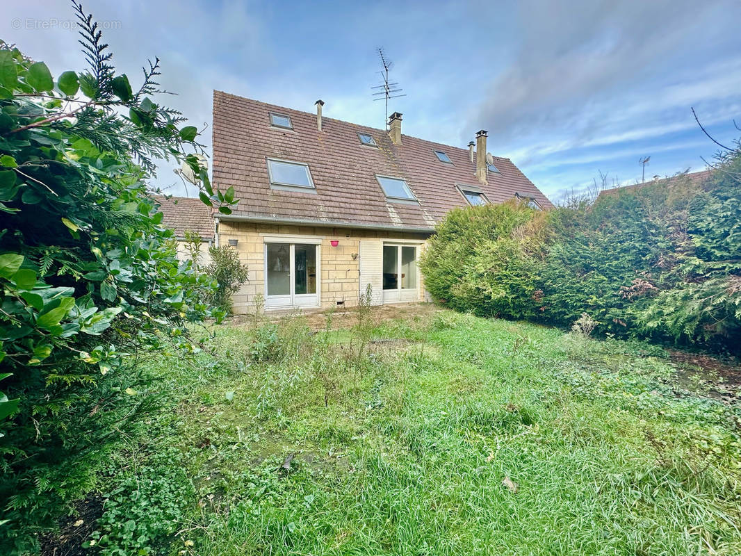 Maison à SENLIS