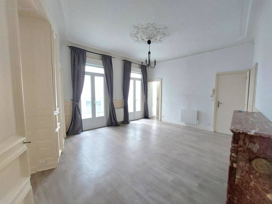   - Appartement à ANGERS