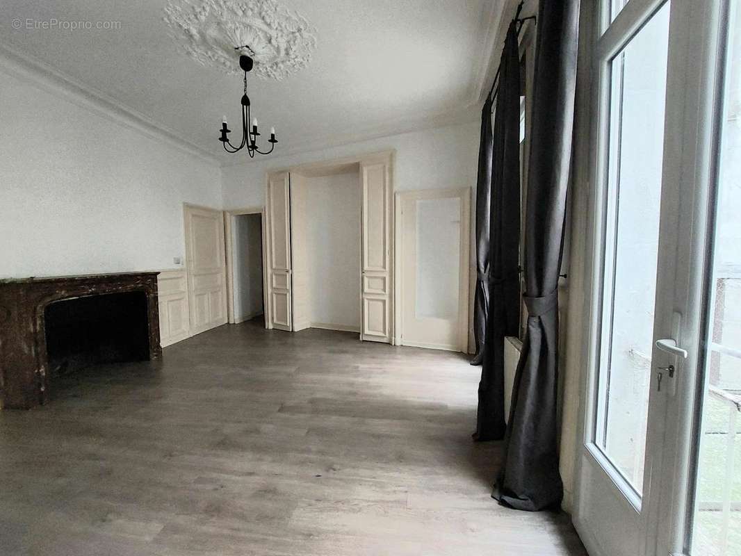   - Appartement à ANGERS